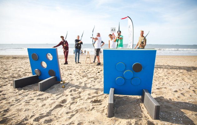 oud hollandse spellen boogschieten huren katwijk