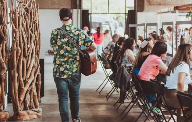 singer-songwriter quiz met muziek bedrijfsuitje